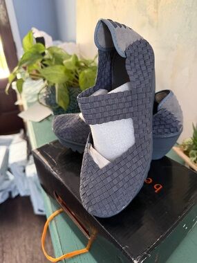 bernie mev. Gray Woven Mary Jane Wedges